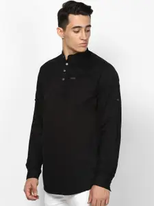 Urbano Fashion Men Black Slim Fit Solid Casual Shirt