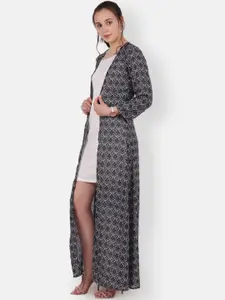 SCORPIUS Women Black & White Printed Longline Open Front Shrug