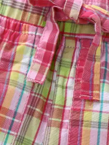 KiddoPanti Girls Pink & Green Checked Regular Shorts