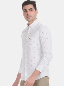 Arrow Sport Men White & Grey Slim Fit Printed Casual Shirt