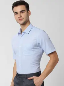 Peter England Men Blue Regular Fit Checked Formal Shirt