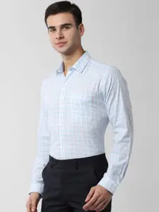 Peter England Men White & Blue Checked Formal Shirt