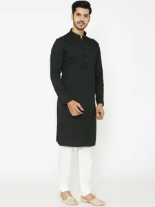 Manyavar Men Black Solid Straight Kurta