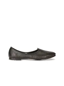 Bata Men Black Textured Leather Mojaris