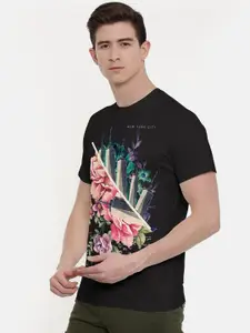 THREADCURRY Men Black Floral Printed Round Neck T-shirt
