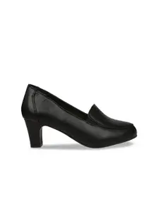 Bata Women Black Solid Pumps