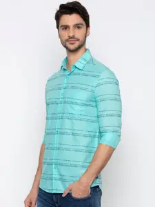SPYKAR Men Blue Slim Fit Striped Casual Shirt