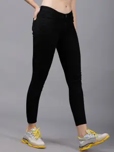 Tokyo Talkies Women Black Slim Fit Mid-Rise Clean Look Jeans