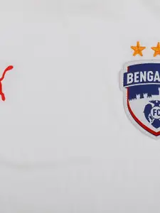 Puma Boys White & Blue Solid Round Neck T-shirt