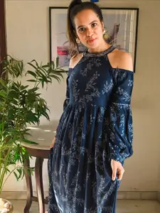 Vishudh Women Navy Blue & White Floral Print A-Line Dress