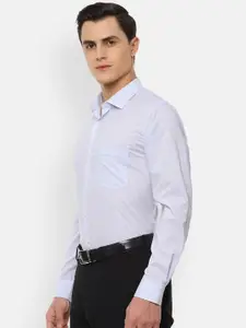 Van Heusen Men Blue Regular Fit Checked Formal Shirt