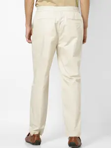 Celio Men Beige Straight Fit Solid Regular Trousers