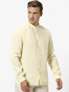 Celio Men Yellow Regular Fit Solid Casual Shirt