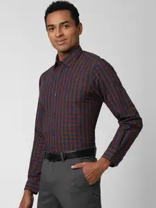 Peter England Men Blue Regular Fit Checked Casual Shirt