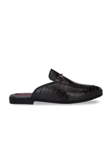 San Frissco Men Textured Mules