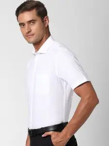 Peter England Men White Regular Fit Solid Casual Shirt