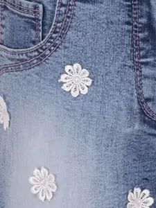 CUTECUMBER Girls Blue Washed Regular Fit Denim Shorts