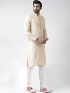 KISAH Men Cream-Coloured & White Thread Work Jacquard Mandarin Collar Kurta