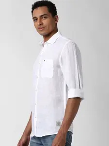 Peter England Men White Slim Fit Solid Casual Shirt