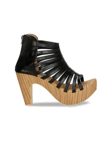 Denill Women Black Solid Gladiators