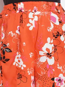 Oxolloxo Women Orange Floral Printed Mid-Rise Regular Shorts