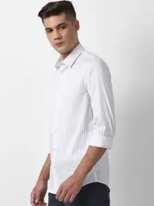 Louis Philippe Sport Men White Slim Fit Striped Casual Shirt