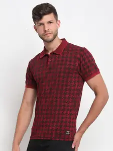 Club York Men Maroon Checked Polo Collar T-shirt