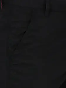 t-base Men Black Slim Fit Cargos Trousers