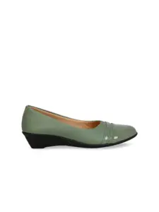 Denill Green Solid Wedge Pumps