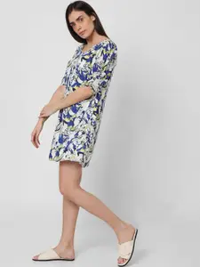 Vero Moda Women White & Blue Printed Sheath Dress