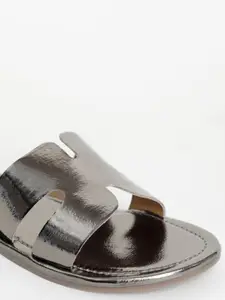 Vishudh Women Gunmetal-Toned Open Toe Flats