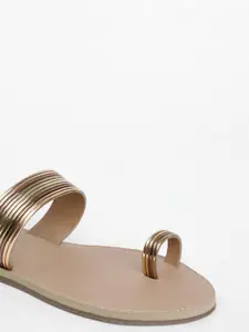 Vishudh Women Gold Striped One Toe Flats