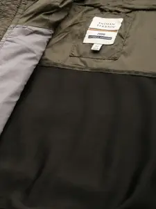 Indian Terrain Men Olive Green & Grey Colourblocked Padded Jacket