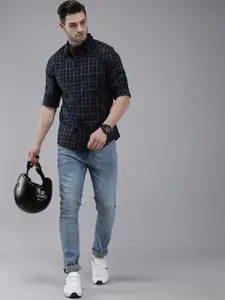 Roadster Men Navy Blue & Red Checked Pure Cotton Sustainable Casual Shirt