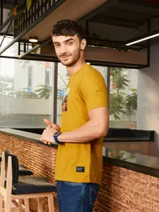 Levis Men Mustard Yellow Graphic Printed T-shirt
