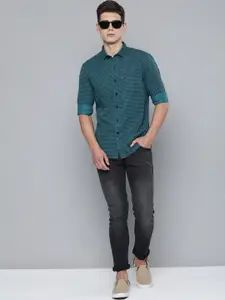 Levis Men Blue Slim Fit Opaque Houndstooth Printed Casual Shirt