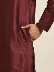 SOJANYA Men Maroon Kurta with Churidar & Nehru Jacket