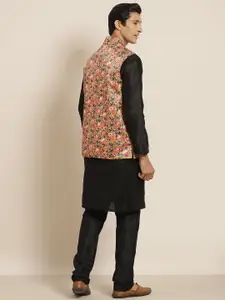 SOJANYA Men Black Kurta with Churidar & Nehru Jacket