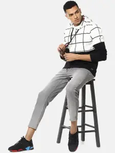 Campus Sutra Men White Colourblocked Hooded Sweatshirt