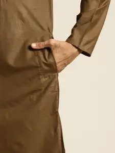 SOJANYA Men Olive Brown & White Regular Patchwork Pure Cotton Kurta with Churidar