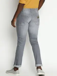 Wrangler Men Grey Light Fade Jeans