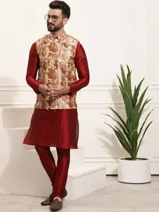 SOJANYA Men Maroon Solid Kurta with Churidar & Jacket