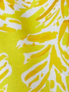 People Yellow & White Floral Halter Neck Blouson Top