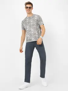 Urbano Fashion Men White & Grey Floral Printed Tropical Slim Fit T-shirt
