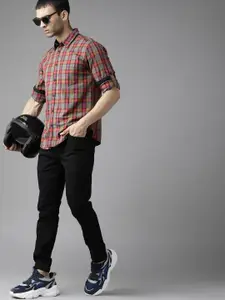 Roadster Men Pink & Green Pure Cotton Checked Casual Shirt