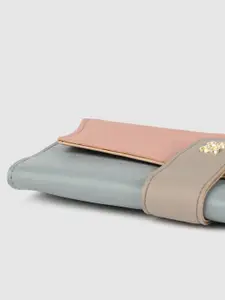 Baggit Women Blue & Pink Envelope