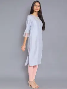 W Women Blue & White Floral Embroidered Keyhole Neck Kurta