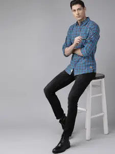 Roadster Men Blue & Rust Orange Pure Cotton Regular Fit Checked Casual Shirt