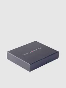 Tommy Hilfiger Men Navy Blue Abstract Printed Leather Money Clip