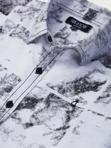 Gini and Jony Boys White & Black Abstract Print Cotton Casual Shirt